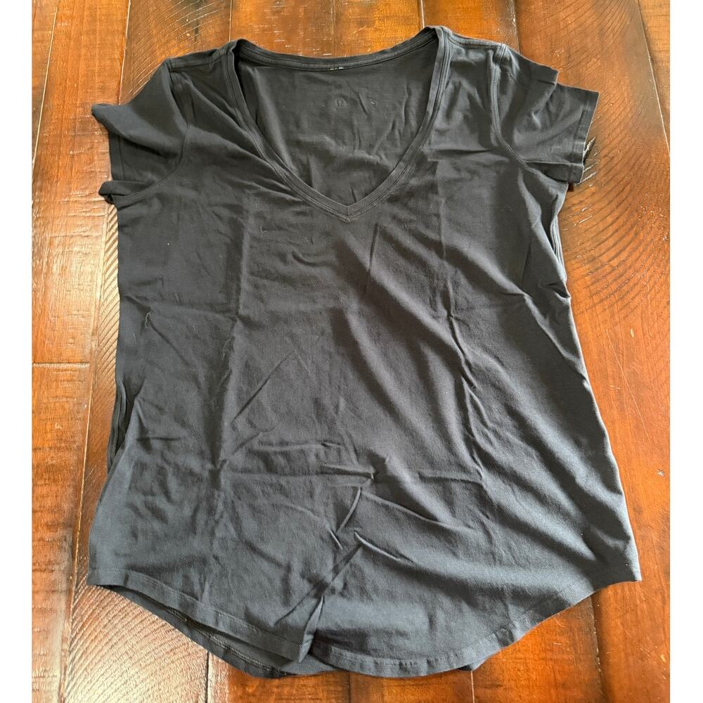 Lululemon Love V-neck T-Shirt
